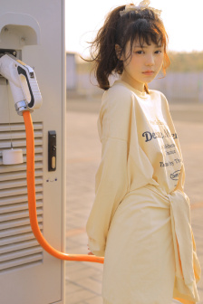 美女露b